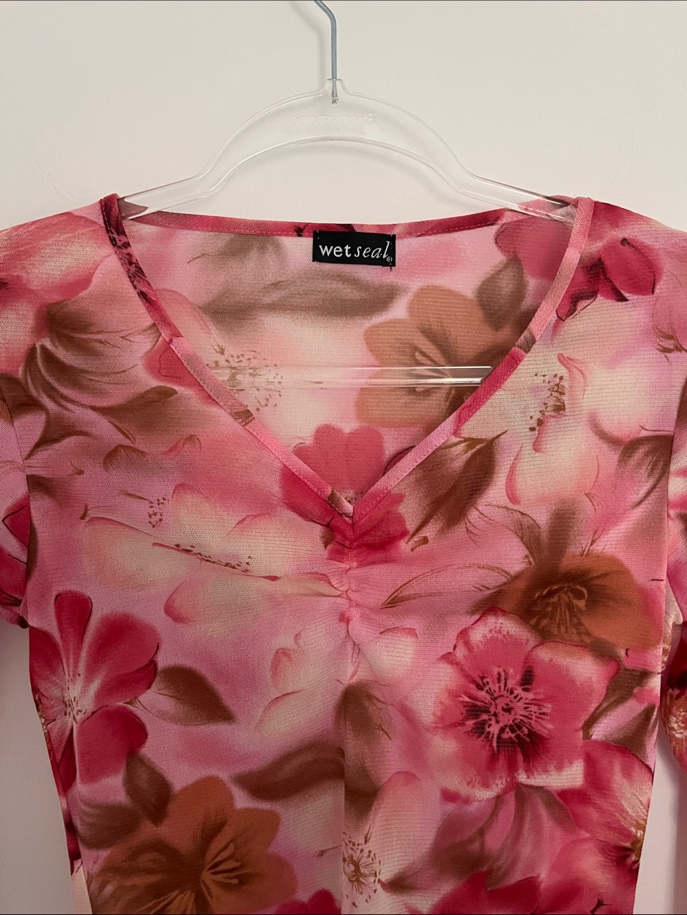Wet Seal Pink Floral V-Neck Bell Sleeve Top - Picture 2 of 11
